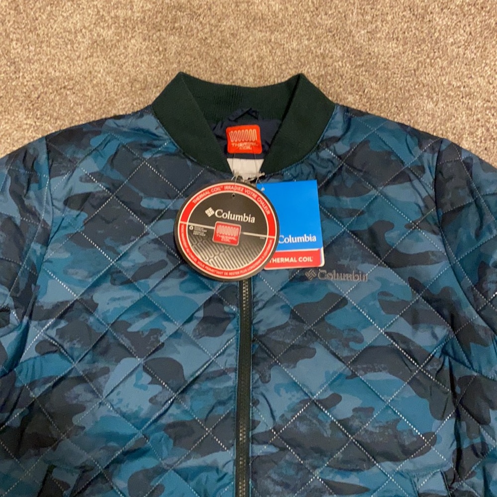 Columbia Sportwear Company - Picture 6 of 13